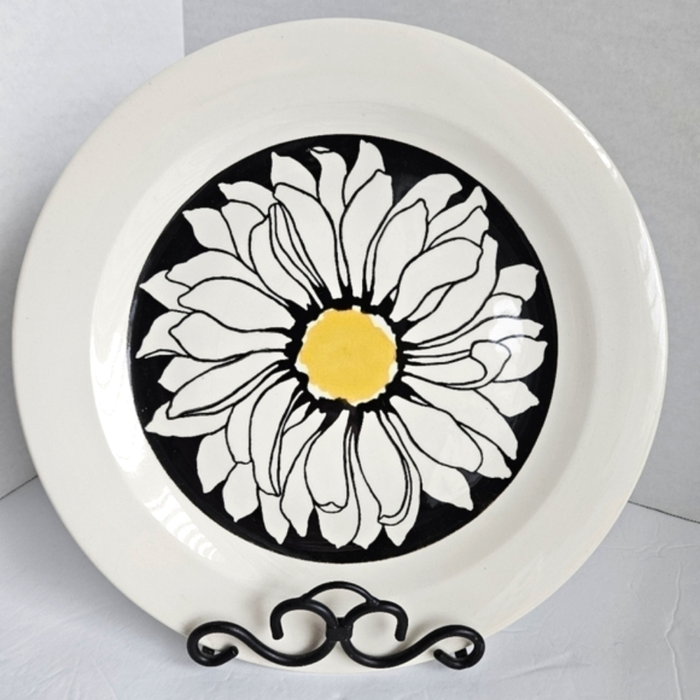 ROYAL CHINA CAVALIER IRONSTONE "IT'S A DAISY" PLATTER